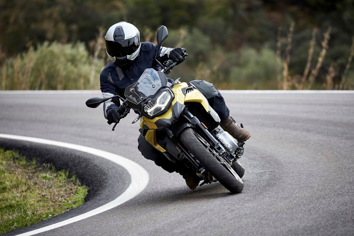BMW F750GS-1